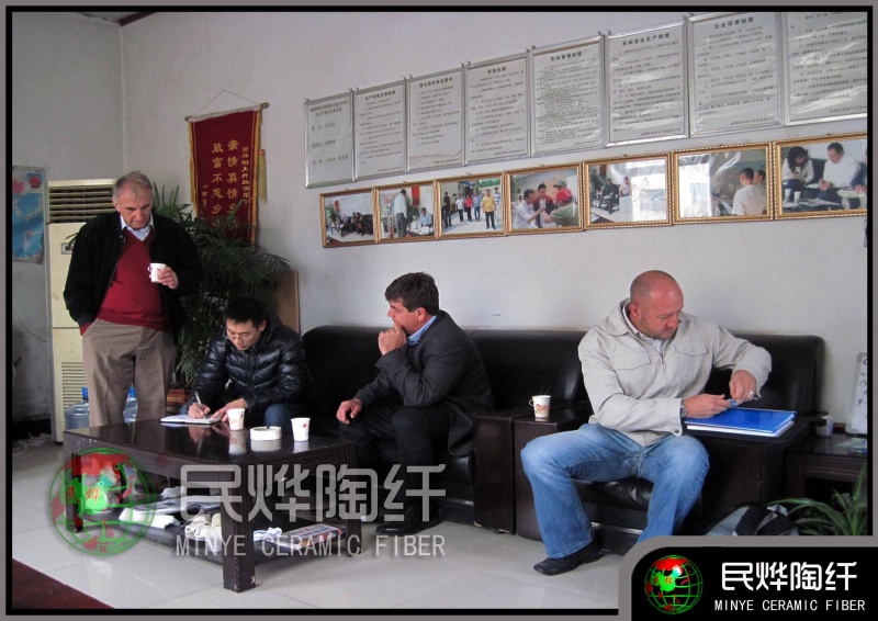 南非客户朋友参观我公司车间(图5)